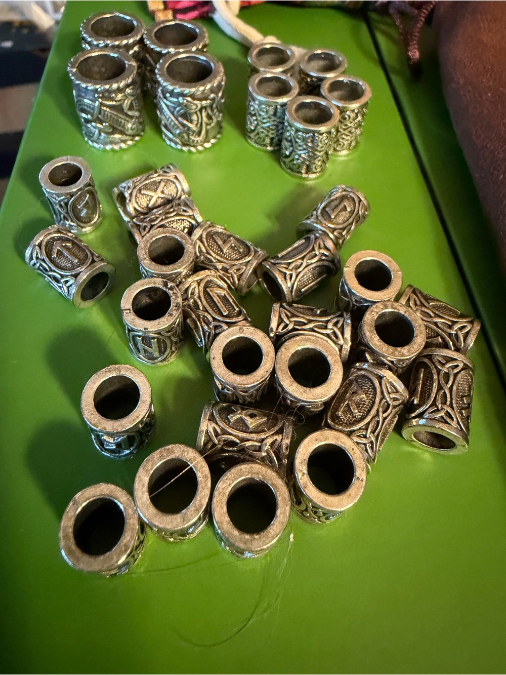 Viking Vintage Qty 32 Rune Futhark Stainless Steel Beard Beads & Bags 3 Sizes - Picture 9 of 9